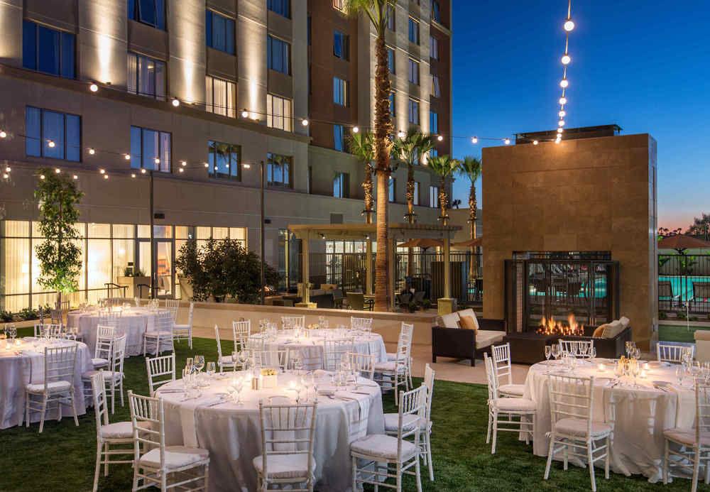 Courtyard By Marriott Irvine Spectrum Exterior foto