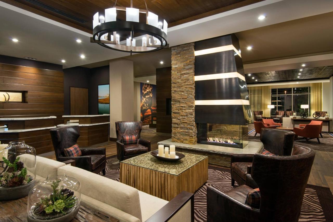 Courtyard By Marriott Irvine Spectrum Exterior foto