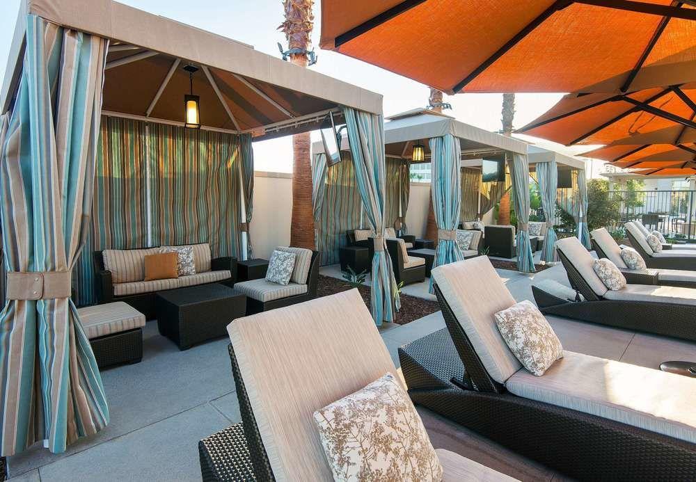 Courtyard By Marriott Irvine Spectrum Exterior foto