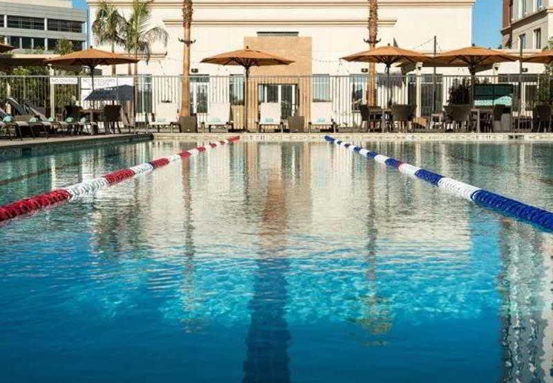 Courtyard By Marriott Irvine Spectrum Exterior foto