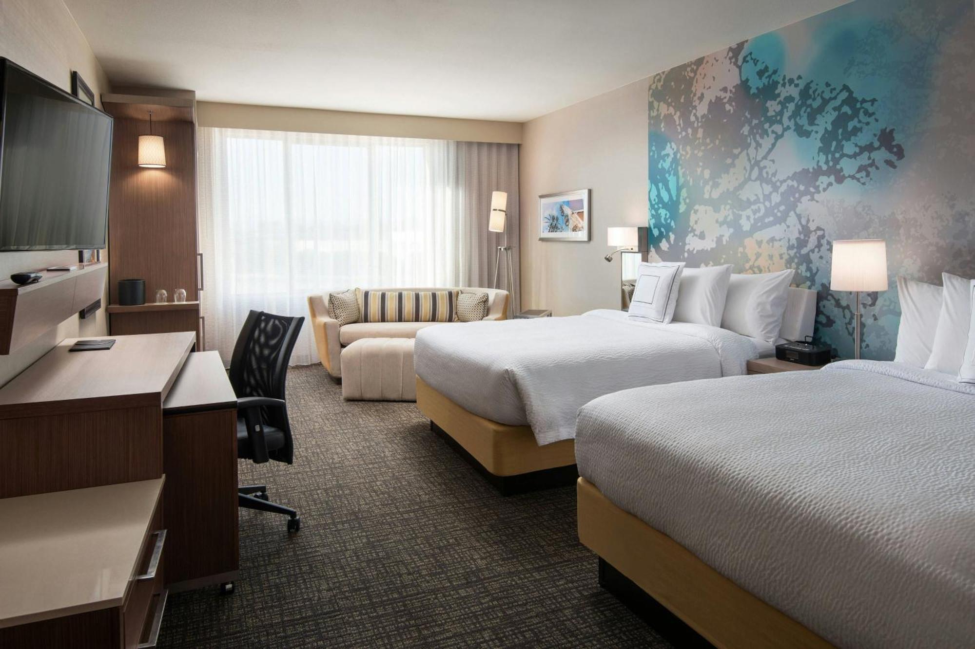 Courtyard By Marriott Irvine Spectrum Exterior foto